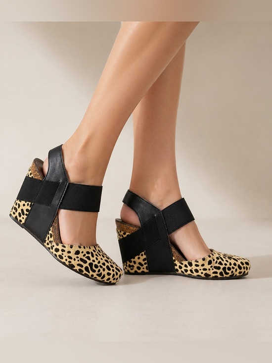 Corkys Shoes - ✨🐆 Corky’s Leopard Print Wedge Sandals – Chic & Effortless Style 🐆✨